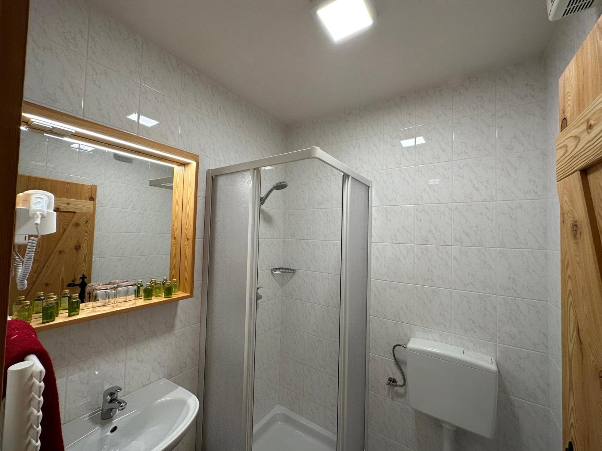 Hotel Surc Kranjska Gora Kültér fotó
