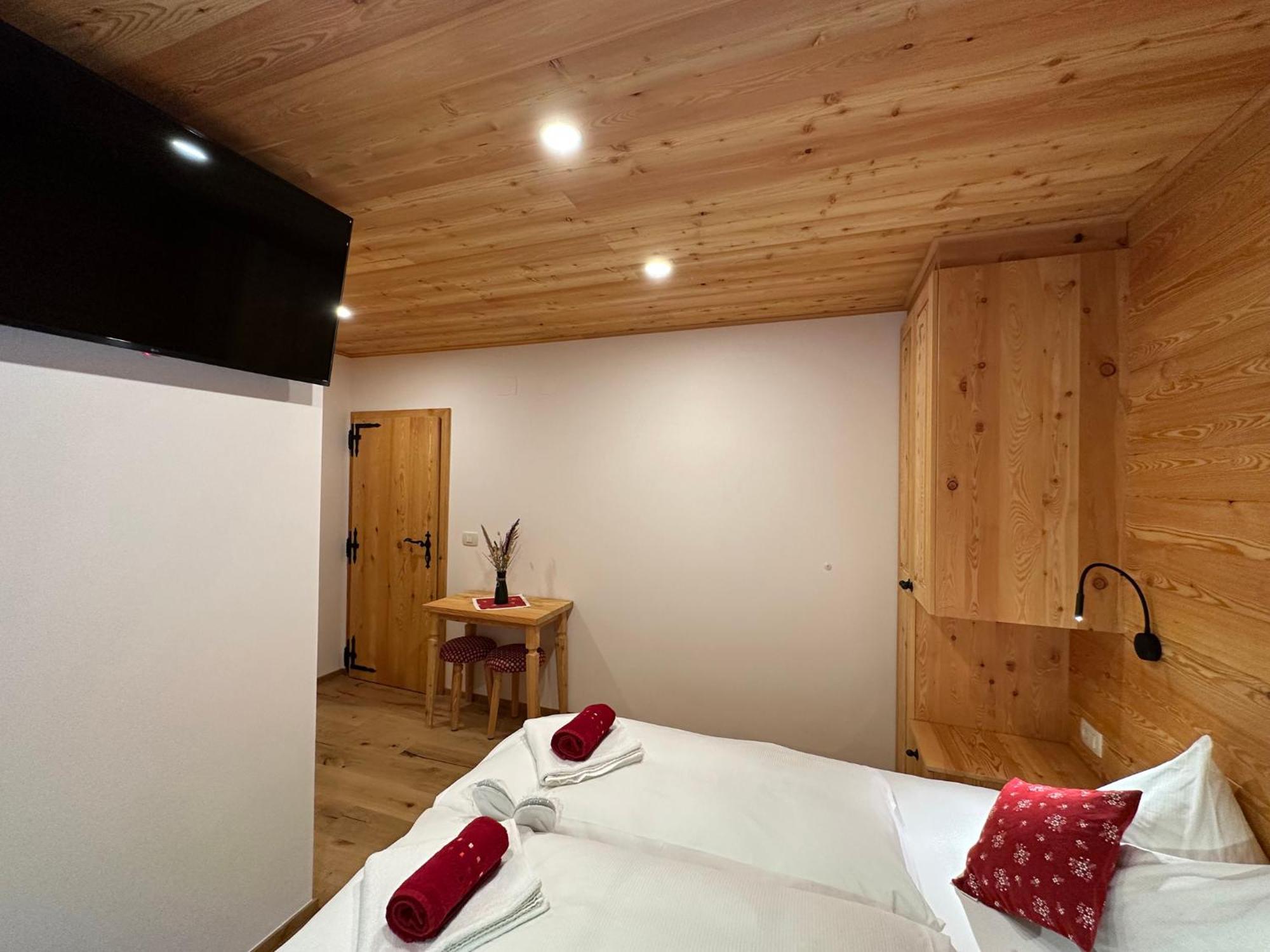 Hotel Surc Kranjska Gora Kültér fotó