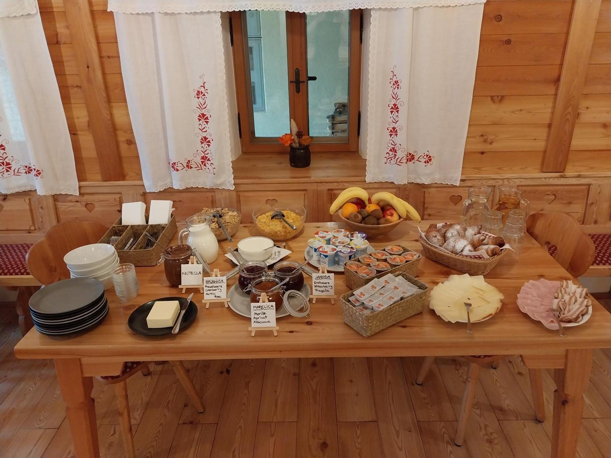 Hotel Surc Kranjska Gora Kültér fotó