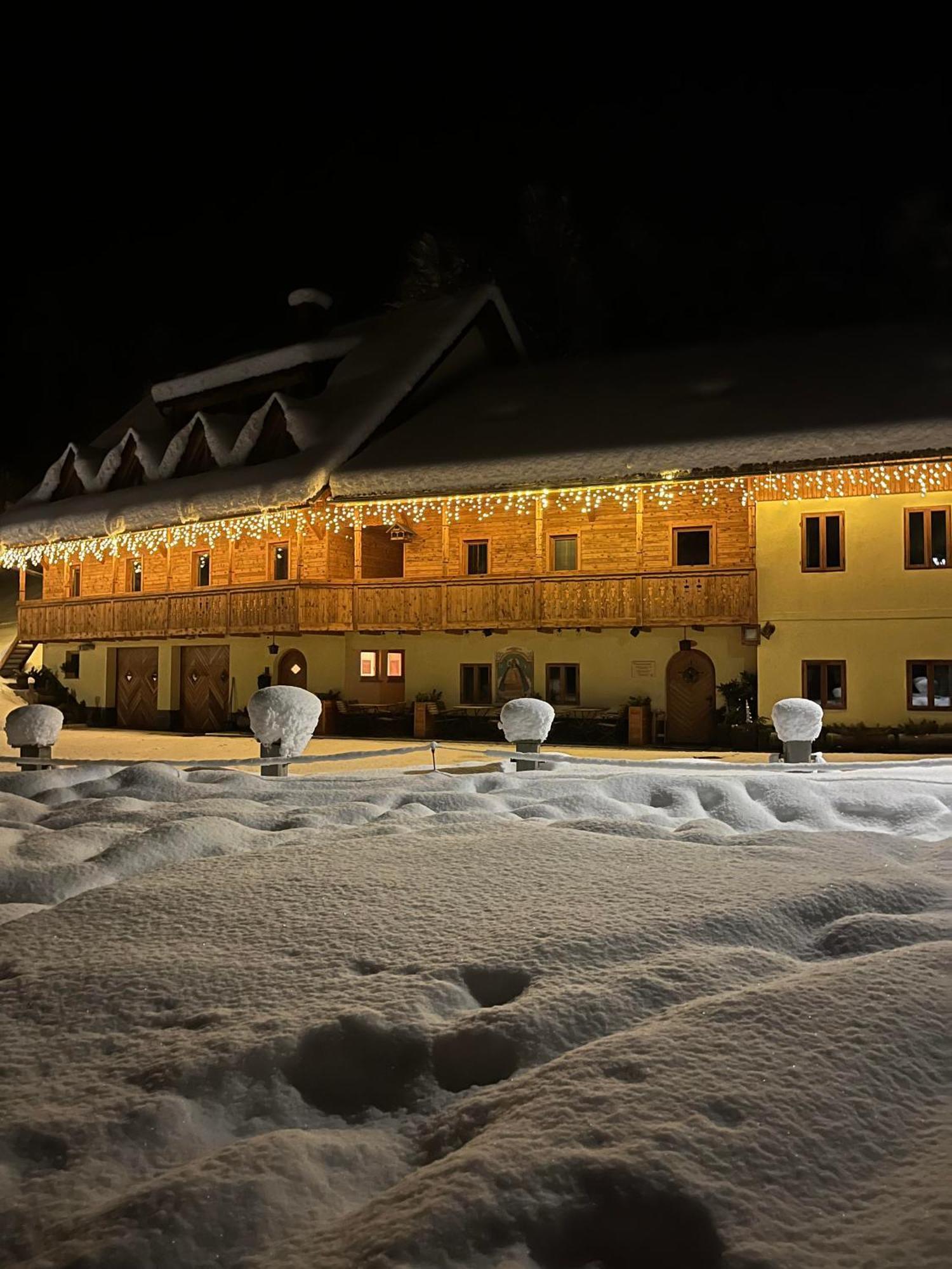 Hotel Surc Kranjska Gora Kültér fotó