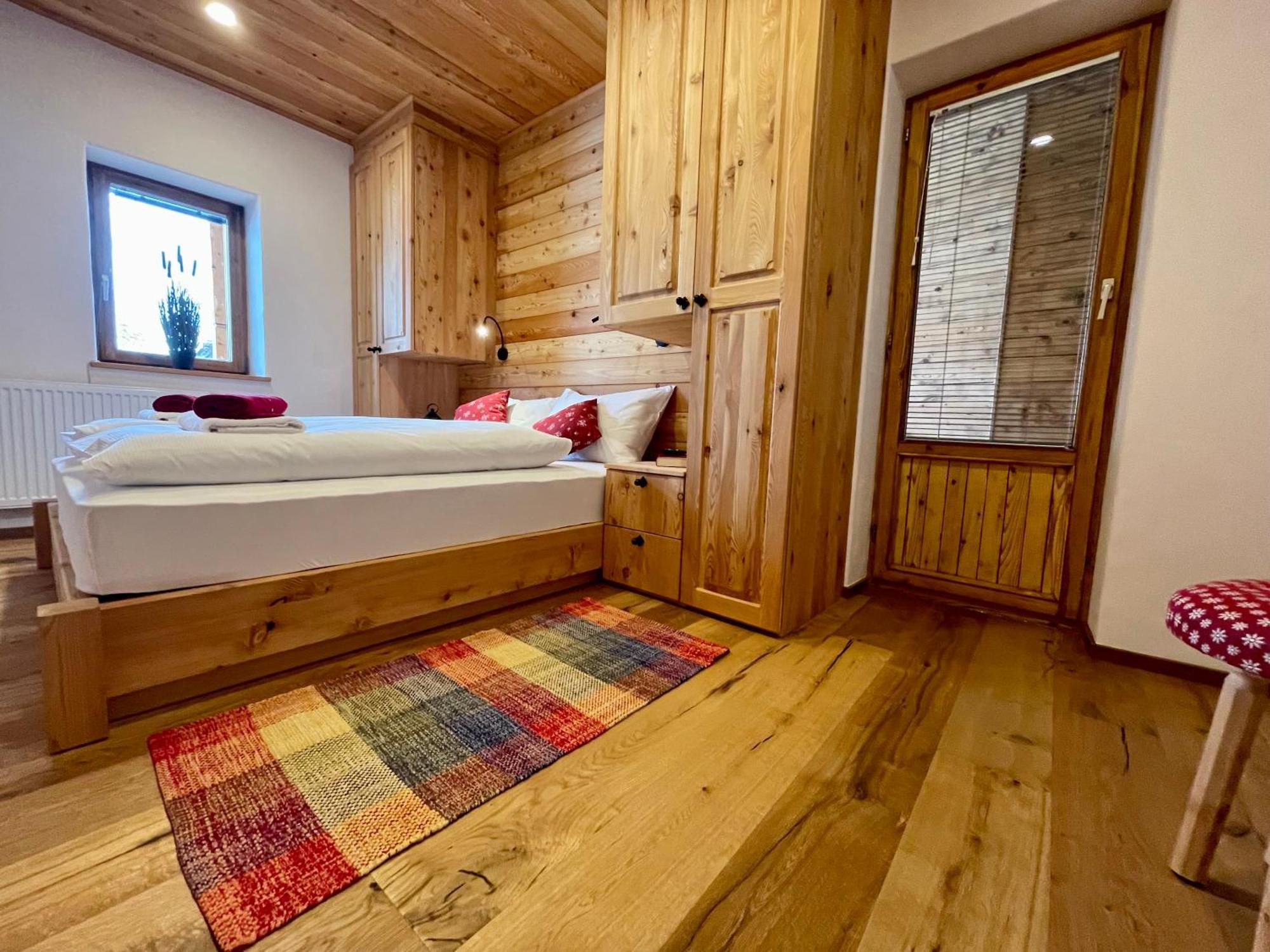 Hotel Surc Kranjska Gora Szoba fotó