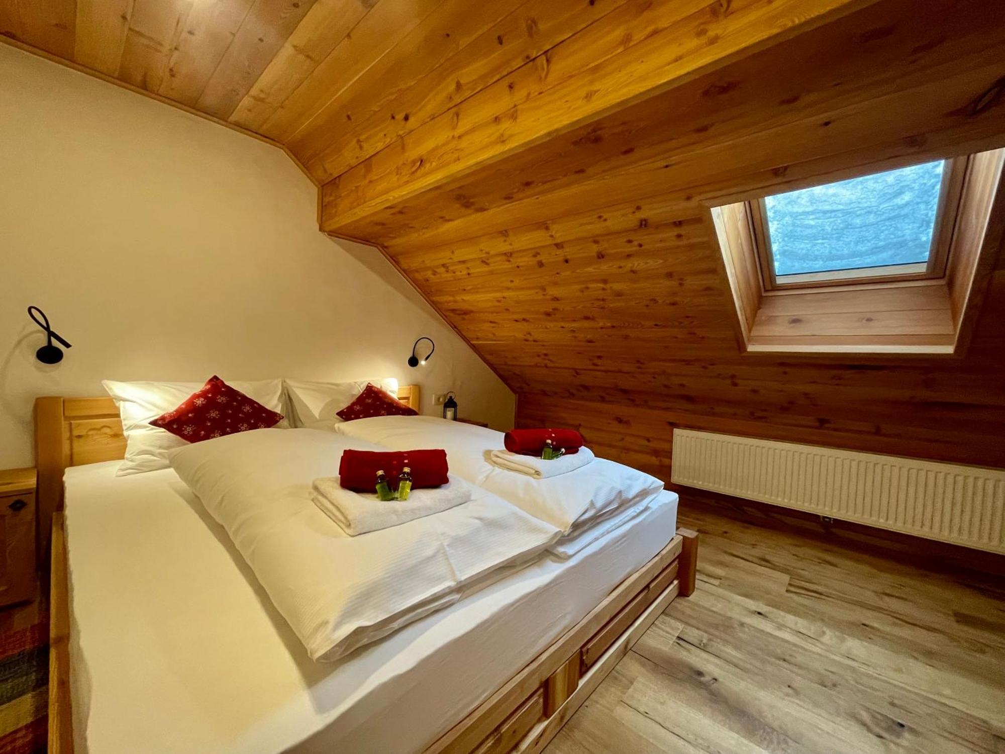 Hotel Surc Kranjska Gora Kültér fotó